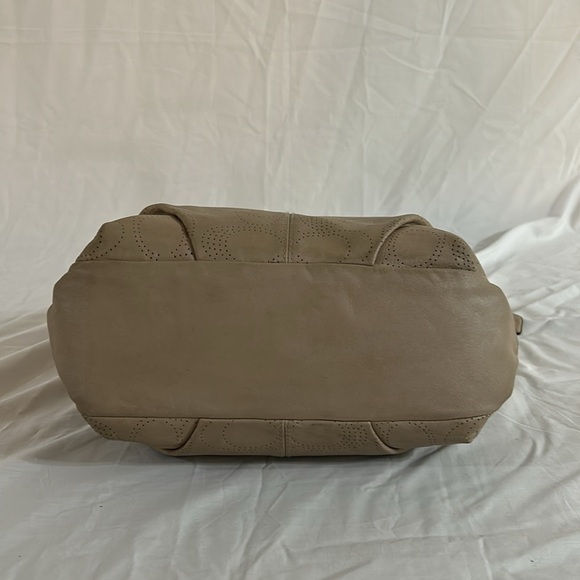 Coach F19407 Perforated Leather North South Duffel in Grey - Picture 9 of 11